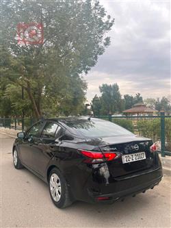 نيسان فيرسا